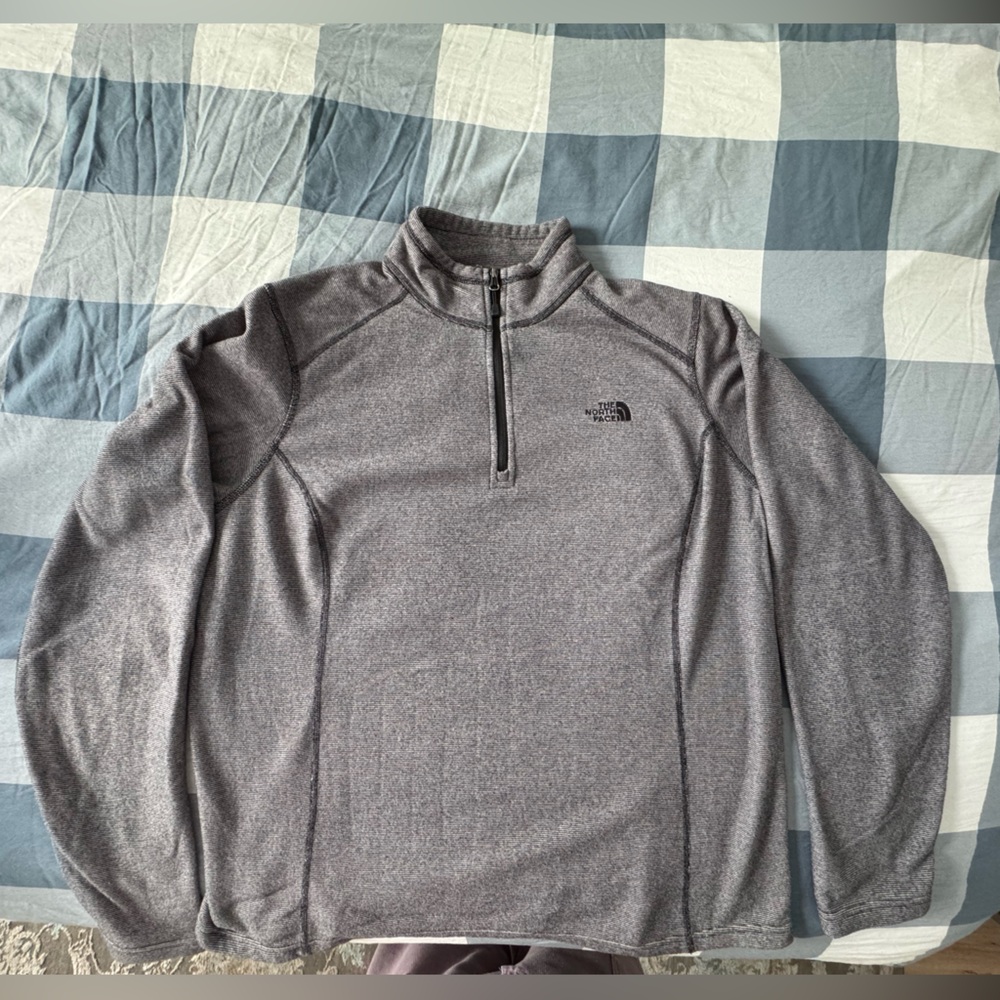 Women’s North Face Quarter Zip